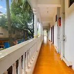 Collection O Maizons Lakeview Resort